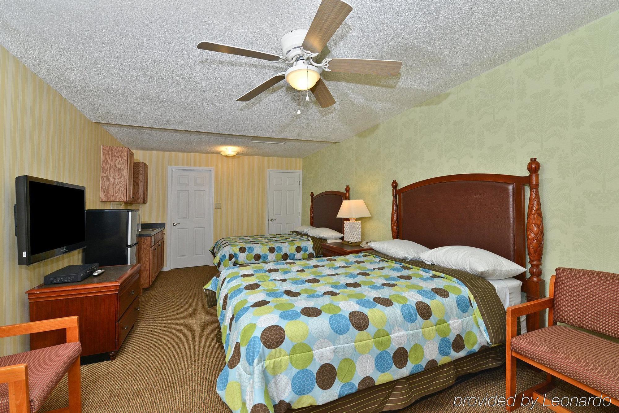 Savannah Inn And Suites Savannah Port Area Exterior photo